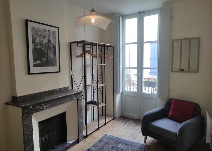 Carcassonne Town House, Rue Barbes
