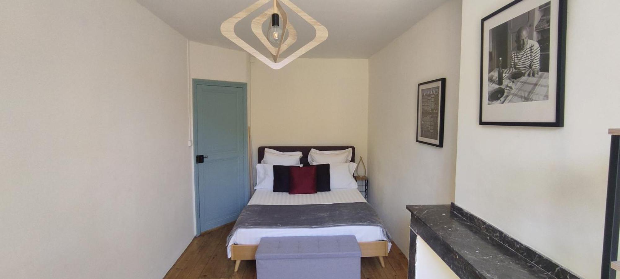 Apartment Carcassonne Town House, Rue Barbes *